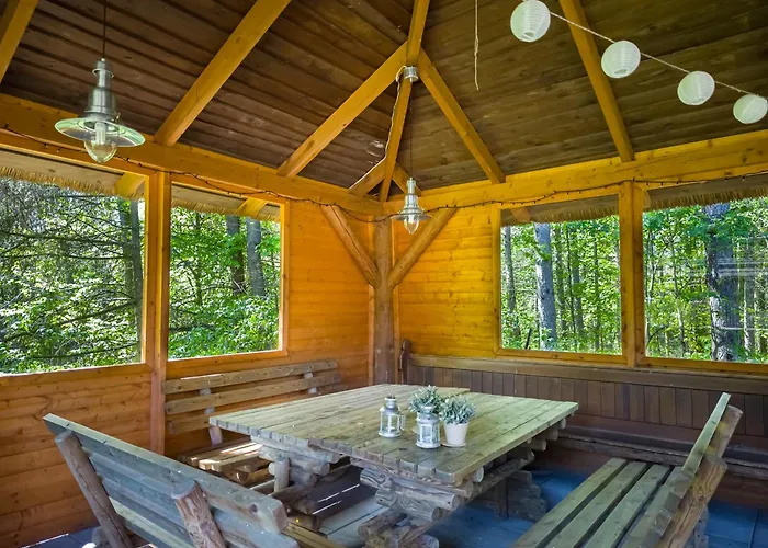 公寓 Dwor Pod Bukiem *